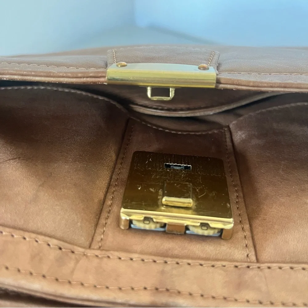 RARE Vintage AMIET Switzerland Leather Messenger Bag Swiss Combo Lock Key Clip